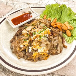 ก๋วยเตี๋ยวคั่วหมู