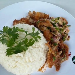 ข้าวยำไก่แซ่บ