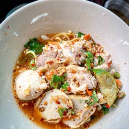 ก๋วยเตี๋ยวหมู ต้มยำ