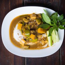 ร้านคุณยายขนมจีน