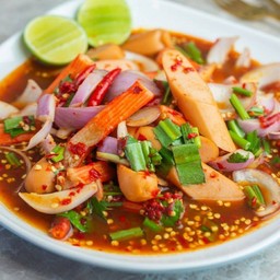 ยำหมูยอ ไส้กรอก ปูอัด