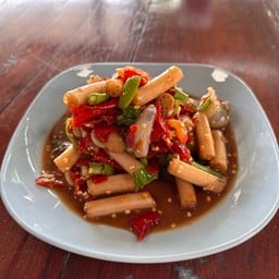 พี่หญิงส้มตำปูม้า