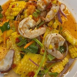 ยำข้าวโพดกุ้ง