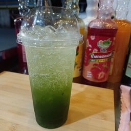 กีวี่โซดา