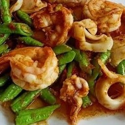 พริกแกงทะเลข้าวไรซ์เบอร์รี่