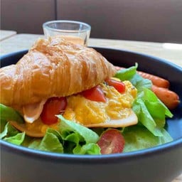 Morning croissant (Delivery)