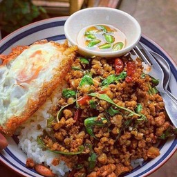 ข้าวกะเพราหมูสับ