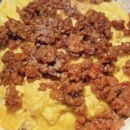 ข้าวไข่ข้นหมูสับ