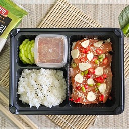 Set  ข้าวแซลมอนดองน้ำปลากวน [สาหร่าย1-น้ำจิ้ม1-ข้าวญี่ปุ่น]