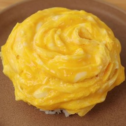 ข้าวไข่ข้น