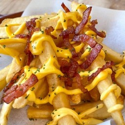 เฟร้นฟรายส์เบคอนชีส