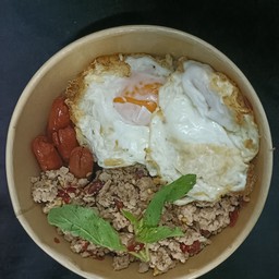 ครัวเเฮมสเตอร์ (กะเพรา หมูสับ)
