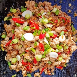 กับข้าว-หมูสับคั่วพริกเกลือ