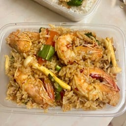 ข้าวผัดต้มยำกุ้ง