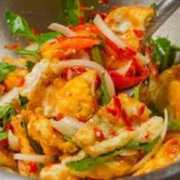 ยำไข่ดาว