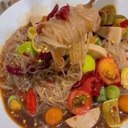 ตำเส้นเล็กหมูยอ