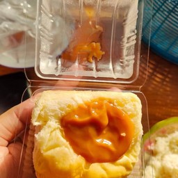 ปังแพกลม ใส้ทะลัก สังขยาชาไทย 1 ลูกใหญ่