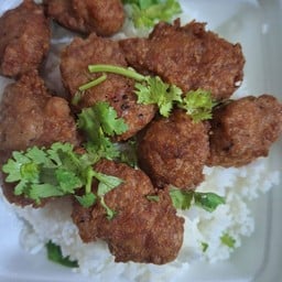 ข้าวหมูปั้นทอดห่อ