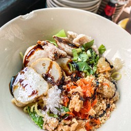 ก๋วยเตี๋ยวหมูแห้ง