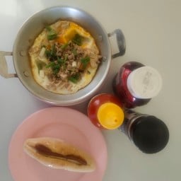 ร้าน หน่อย แหนมเนือง Noi Namnueng