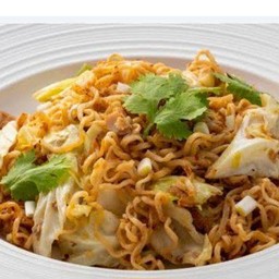 ผัดมาม่าทรงเครื่อง