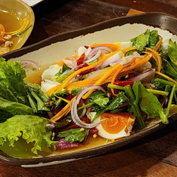 ยำไข่เค็ม