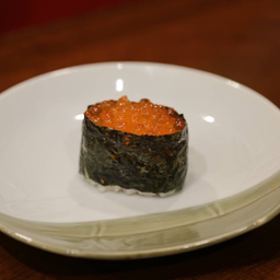 ซูชิไข่แซลมอน