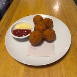 ชีสบอล (Delivery)