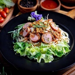 สปาเก็ตตี้ ไส้กรอกพริก ซอสหมูสับ