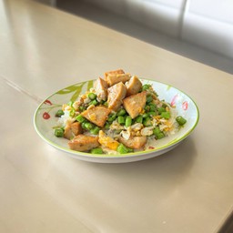 ผัดถั่วฝักยาวใส่ไข่ และหมูยอ