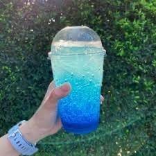 บลูฮาวายโซดา [Blue Hawaii Soda]