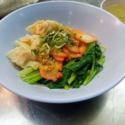 ชาย4 บะหมี่เกี้ยว หน้า ส.ทวีภัณฑ์