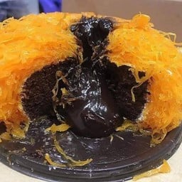 เค้กฝอยทองช็อกโกแลตลาวา