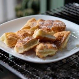 ปังก้อนปิ้ง เนยนม-น้ำตาล  [size M]