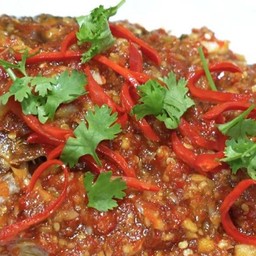 Deep Fried Sea Bass With 3 Flavored Chili Sauce