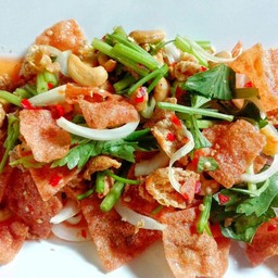 ยำสามกรอบ