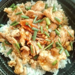 เนื้อผัดกระเทียม (โคขุนติดมัน)