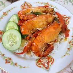 55 ทุกเมนู อิ่มถูกเวอร์ พ่อค้าใจดีจัดให้ตามสั่ง 🥰