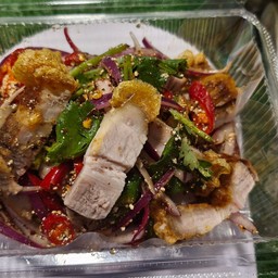 ลาบหมูกรอบ เขยอุบล