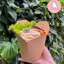 หมี่ไก่ฉีกสูตรเด็ดร้านเมอร์ฟี่แอนฟู๊ด ( หมี่ไก่ฉีก เครื่องดื่ม )