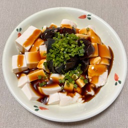 เต้าหู้ไข่เยี่ยวม้า