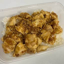 ข้าวไก่กระเทียม