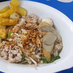 ก๋วยเตี๋ยวหมูต้มยำโบราณน้ำใส (ไม่ใส่พริกเผา)