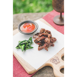 เนื้อหลบแดด