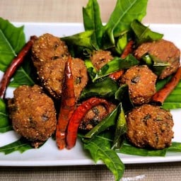 ร้านข้าวหมูทอดแม่ดา