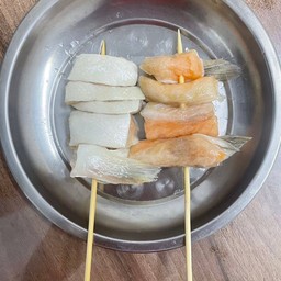 ท้องแซลมอนติดครีบ (S9)