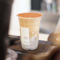 ลาเต้มะพร้าว