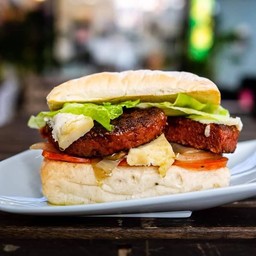 Plan based meat burger panino classico