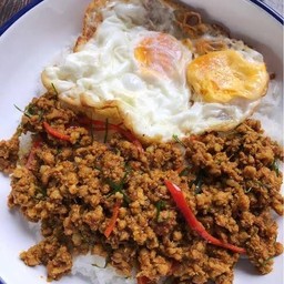 คั่วกลิ้งหมู+ไข่ดาว