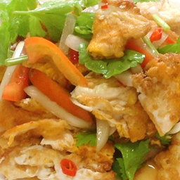 ยำไข่ดาว